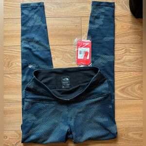 NWT The North Face Legging Camo Tech Cool Dry